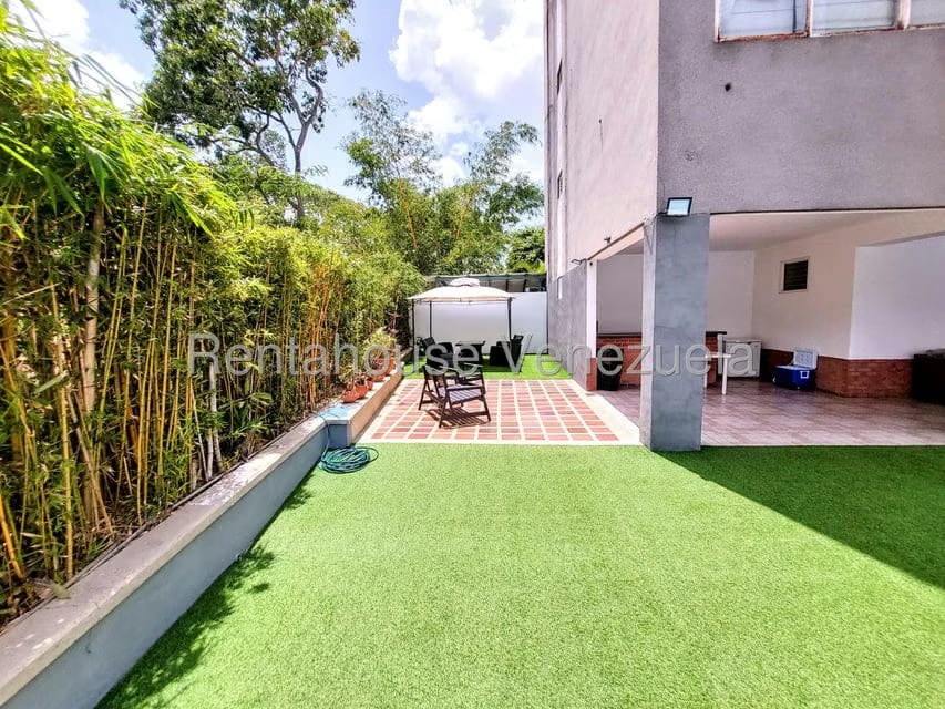 Apartamento (1 Nivel) en Alquiler en Colinas de Bello Monte, Distrito Metropolitano - 31