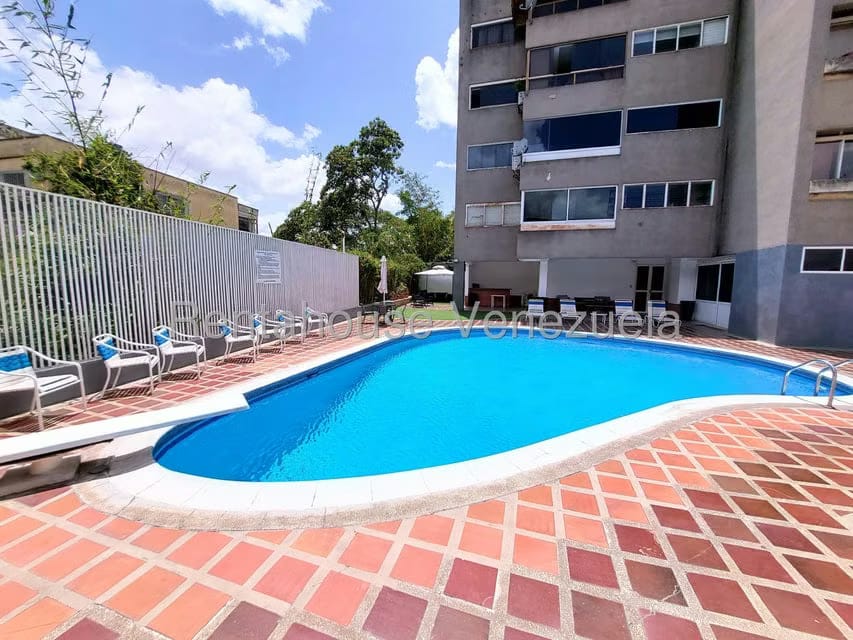 Apartamento (1 Nivel) en Alquiler en Colinas de Bello Monte, Distrito Metropolitano - 35