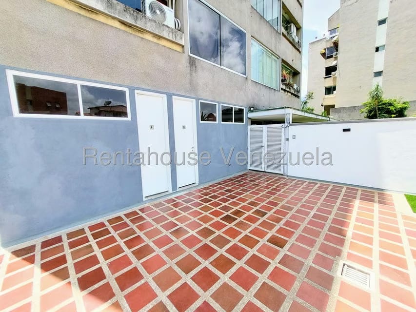 Apartamento (1 Nivel) en Alquiler en Colinas de Bello Monte, Distrito Metropolitano - 37