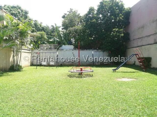 Townhouse (Multiples Niveles) en Venta en Los Jarales, Carabobo - 23