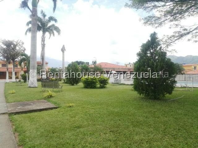 Townhouse (Multiples Niveles) en Venta en Los Jarales, Carabobo - 26