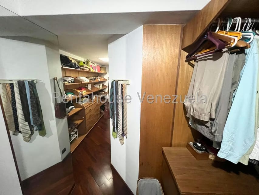 Apartamento (Planta Baja) en Venta en Miranda, Distrito Metropolitano - 11