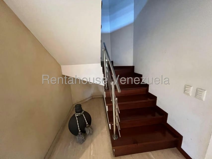 Apartamento (Planta Baja) en Venta en Miranda, Distrito Metropolitano - 9