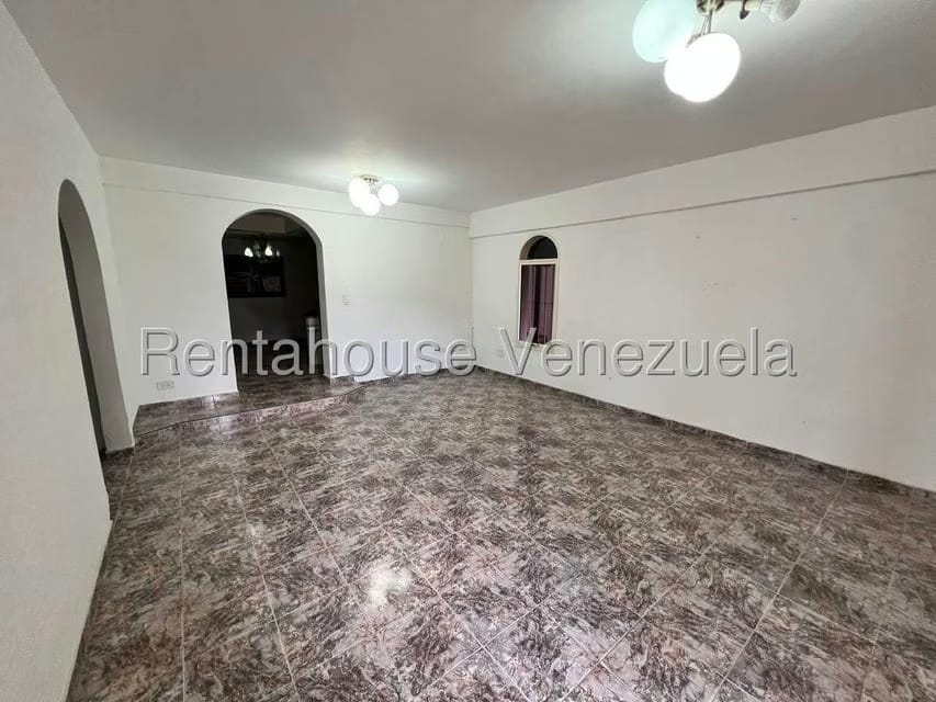 Casa (Multipes Niveles) en Venta en El Limon, Aragua - 8