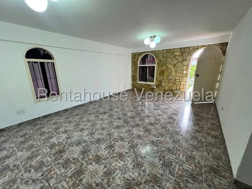 Casa (Multipes Niveles) en Venta en El Limon, Aragua - 9