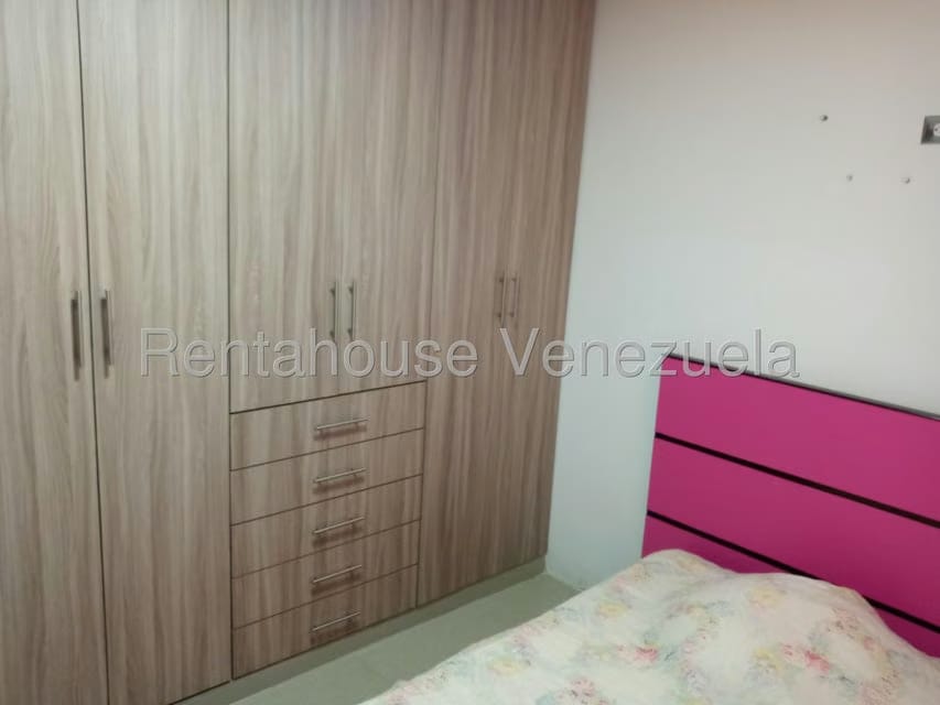Apartamento (Duplex) en Venta en Parque Caiza, Distrito Metropolitano - 12
