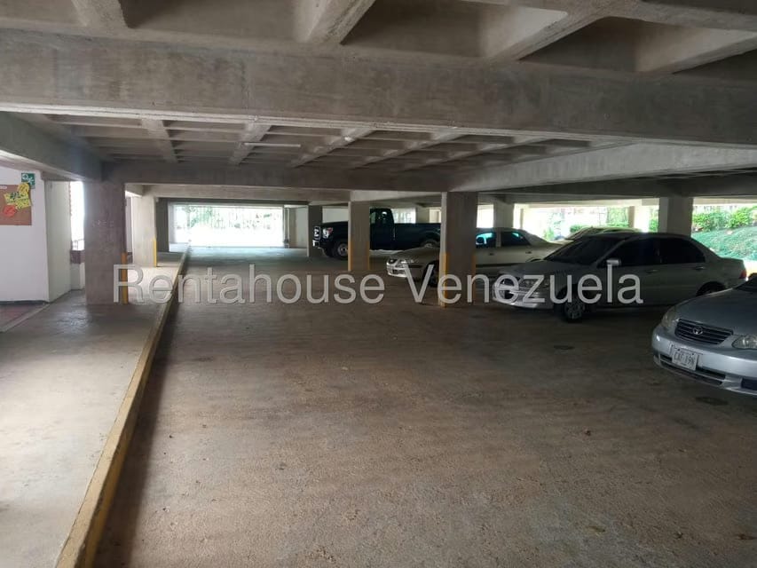 Apartamento (Duplex) en Venta en Parque Caiza, Distrito Metropolitano - 32