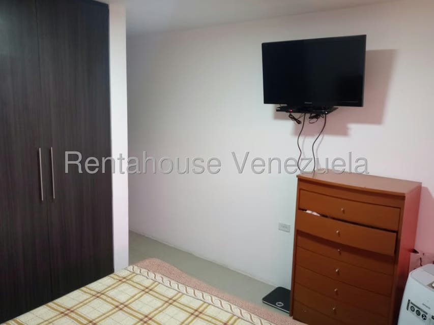 Apartamento (Duplex) en Venta en Parque Caiza, Distrito Metropolitano - 9