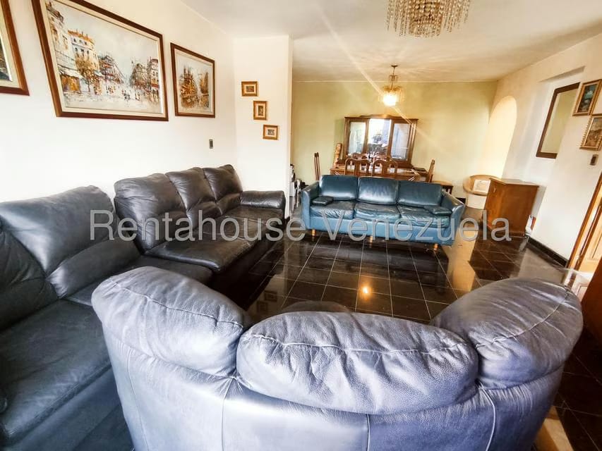 Apartamento (Duplex) en Venta en Los Chaguaramos, Distrito Metropolitano - 11