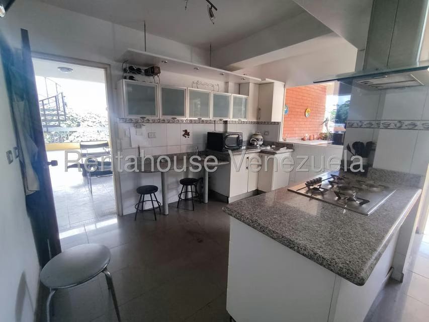Apartamento (Duplex) en Venta en Los Chaguaramos, Distrito Metropolitano - 15