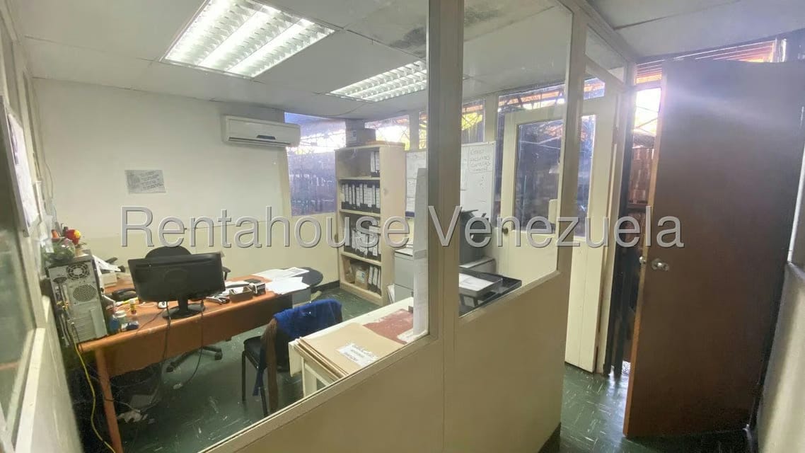 Comercial (Galpon - Deposito) en Venta en Alvarenga, Miranda - 13
