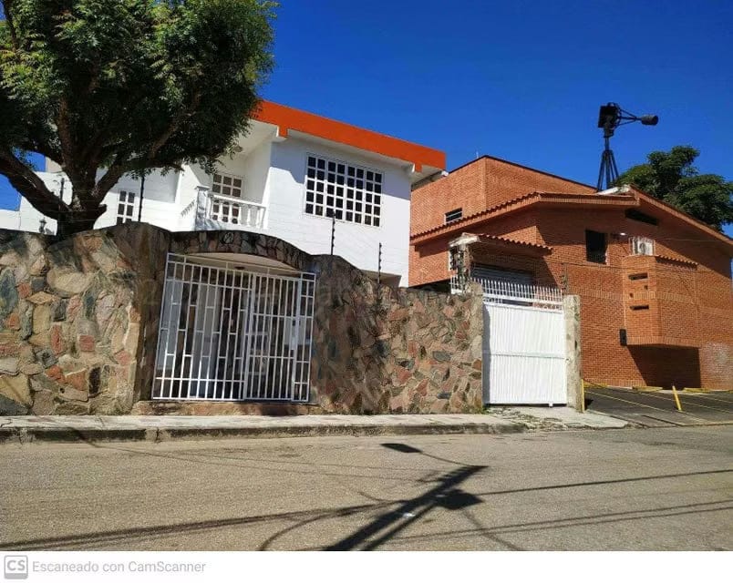 Casa (Duplex) en Venta en Los Naranjos, Carabobo