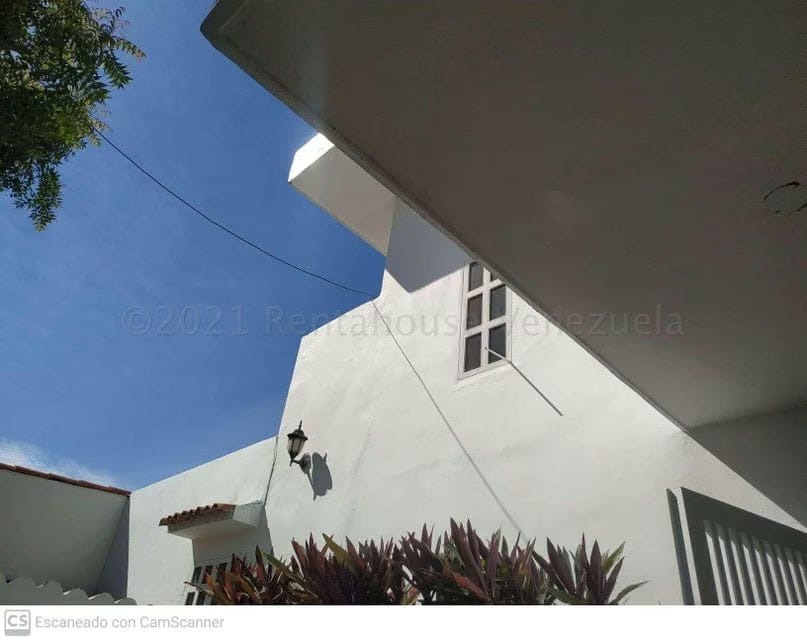 Casa (Duplex) en Venta en Los Naranjos, Carabobo - 5
