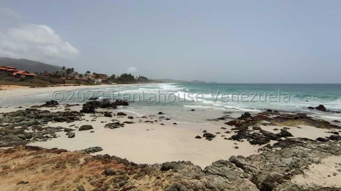 Terreno (Residencial) en Venta en Playa Parguito, Nueva Esparta - 2