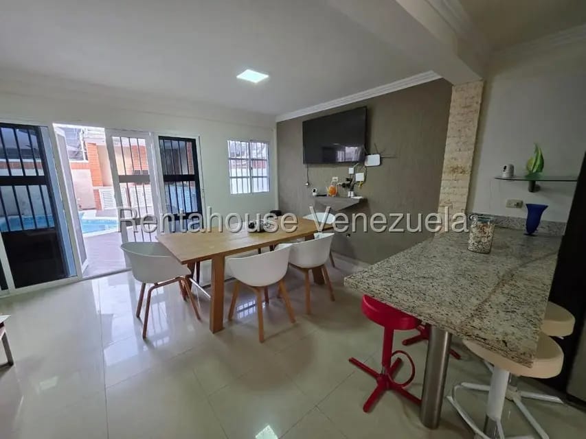 Townhouse (Duplex) en Venta en Flamingo, Falcon - 4