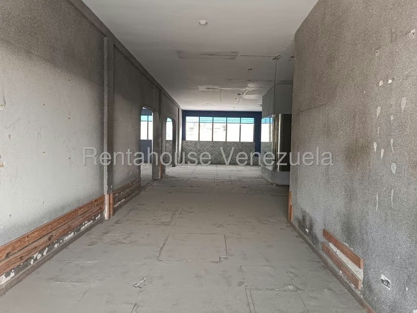 Comercial (Local Comercial) en Alquiler en El Tambor, Miranda - 12