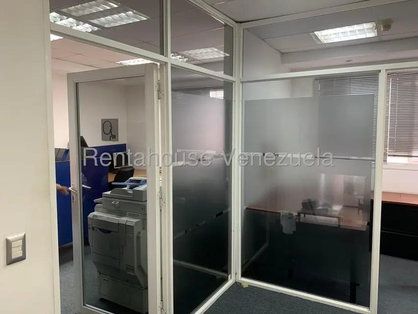 Comercial (Oficina) en Alquiler en La Trinidad, Distrito Metropolitano - 3