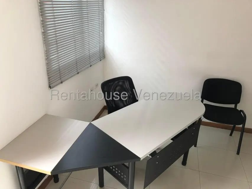 Comercial (Oficina) en Alquiler en La Trinidad, Distrito Metropolitano - 9