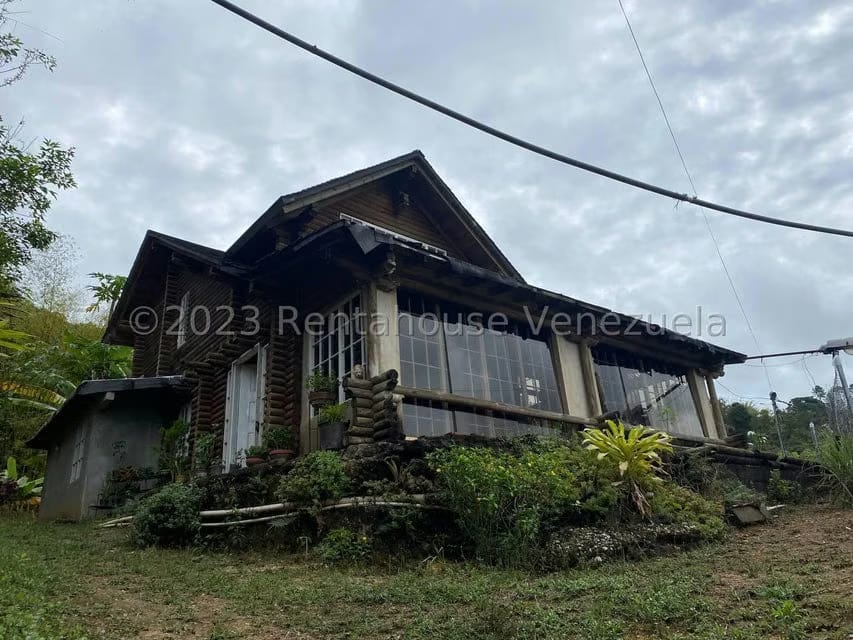 Casa (Multipes Niveles) en Venta en Oripoto, Distrito Metropolitano