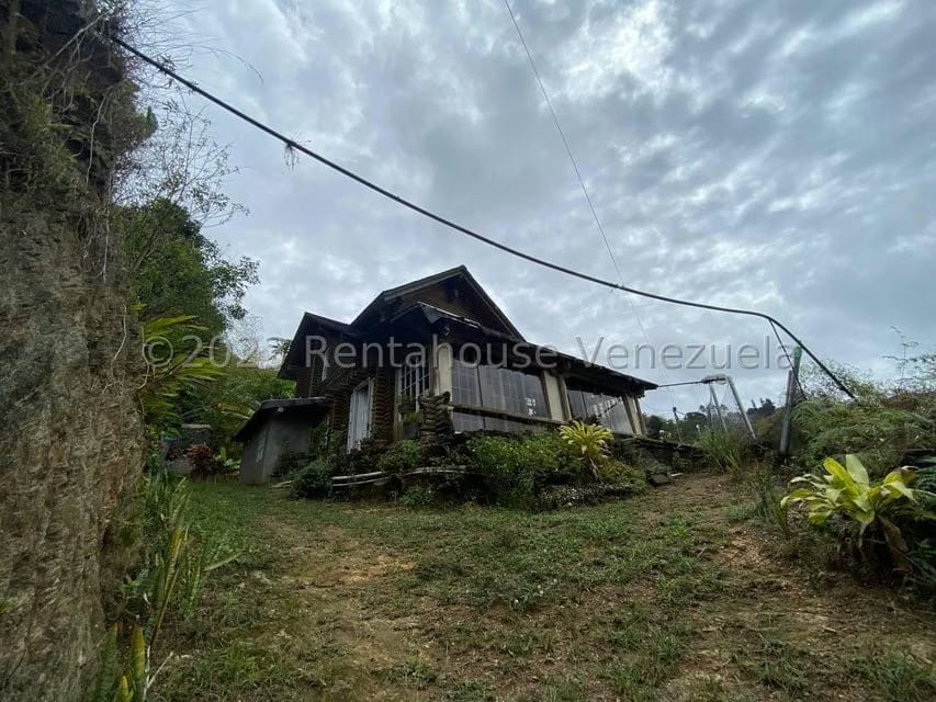 Casa (Multipes Niveles) en Venta en Oripoto, Distrito Metropolitano - 3