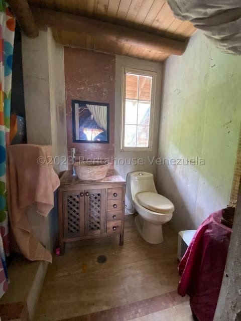 Casa (Multipes Niveles) en Venta en Oripoto, Distrito Metropolitano - 7