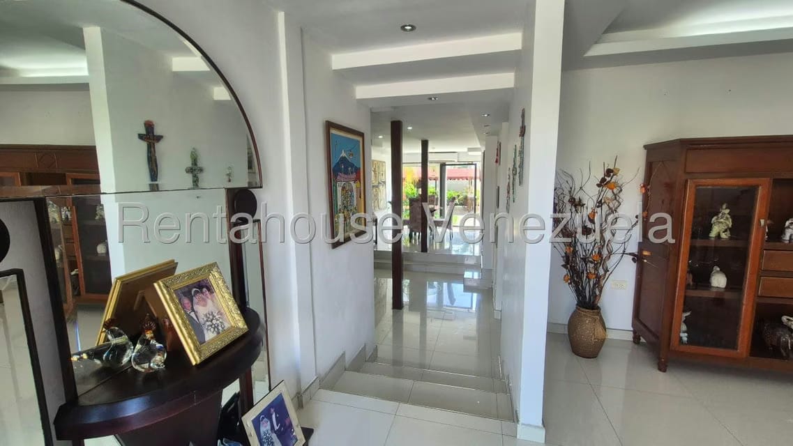 Casa (1 Nivel) en Venta en Zona Este, Lara - 2