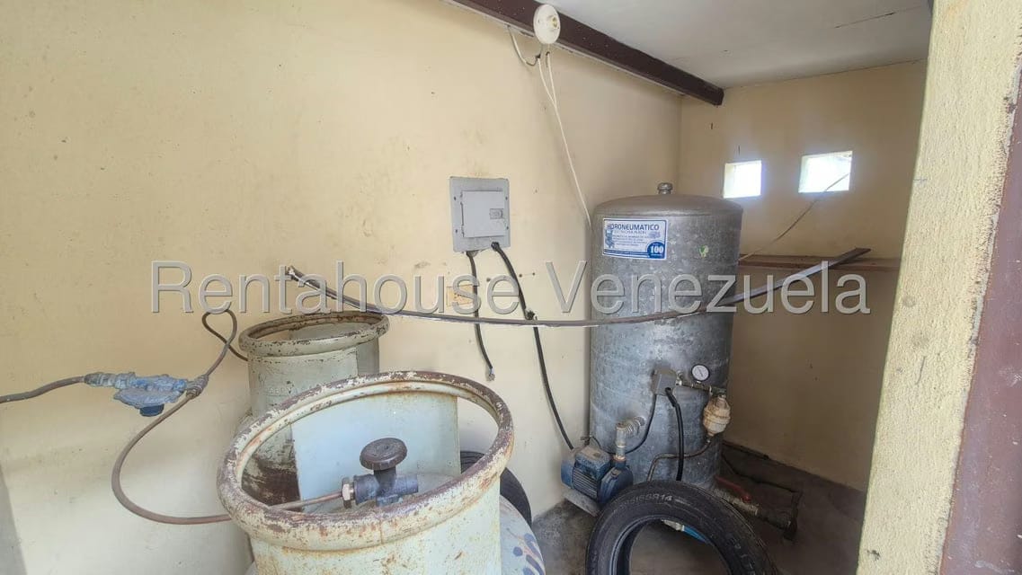 Casa (1 Nivel) en Venta en Zona Este, Lara - 24