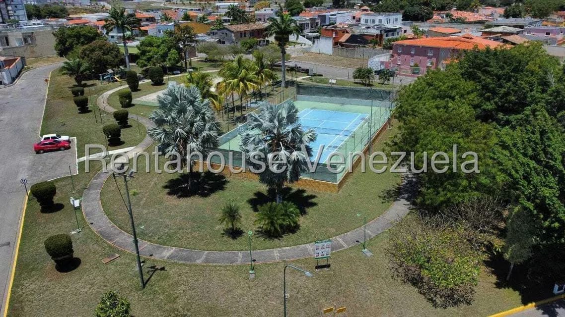 Casa (1 Nivel) en Venta en Zona Este, Lara - 48