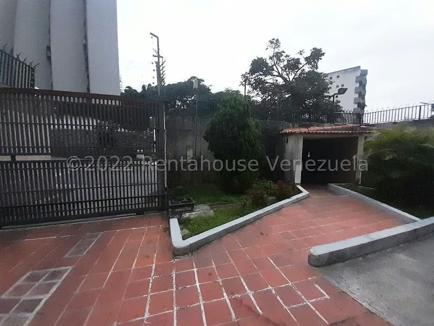 Apartamento (1 Nivel) en Venta en San Bernardino, Distrito Metropolitano - 2