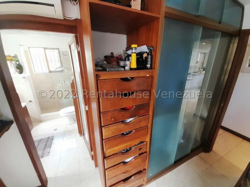 Apartamento (1 Nivel) en Venta en San Bernardino, Distrito Metropolitano - 38