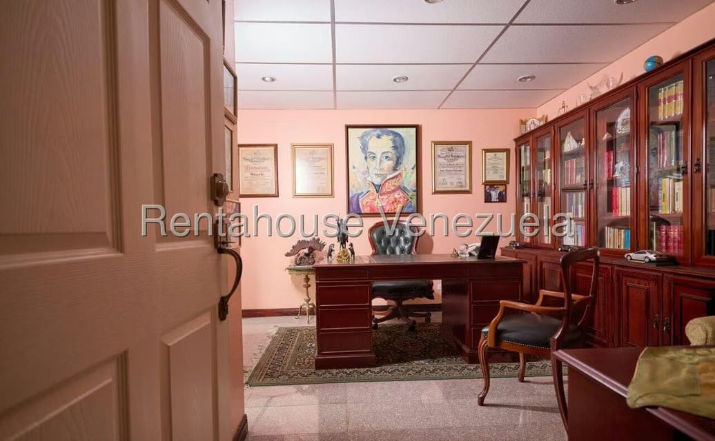Comercial (Oficina) en Alquiler en Parroquia La Candelaria, Distrito Metropolitano