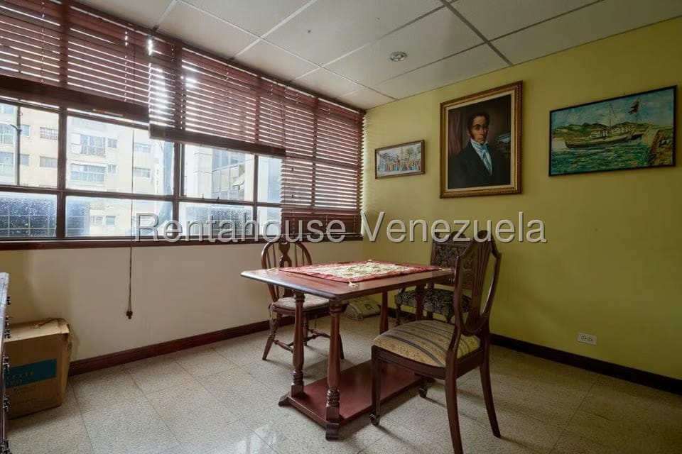 Comercial (Oficina) en Alquiler en Parroquia La Candelaria, Distrito Metropolitano - 11