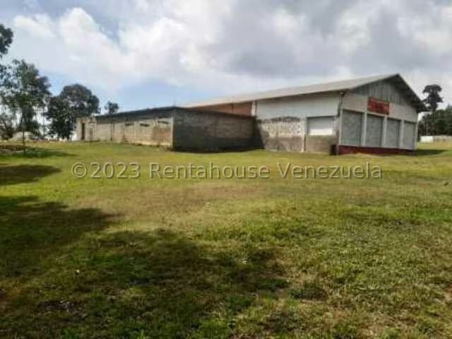Comercial (Galpon - Deposito) en Venta en El Junquito, Distrito Metropolitano
