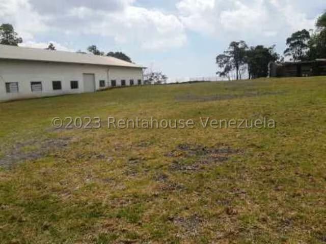 Comercial (Galpon - Deposito) en Venta en El Junquito, Distrito Metropolitano - 12
