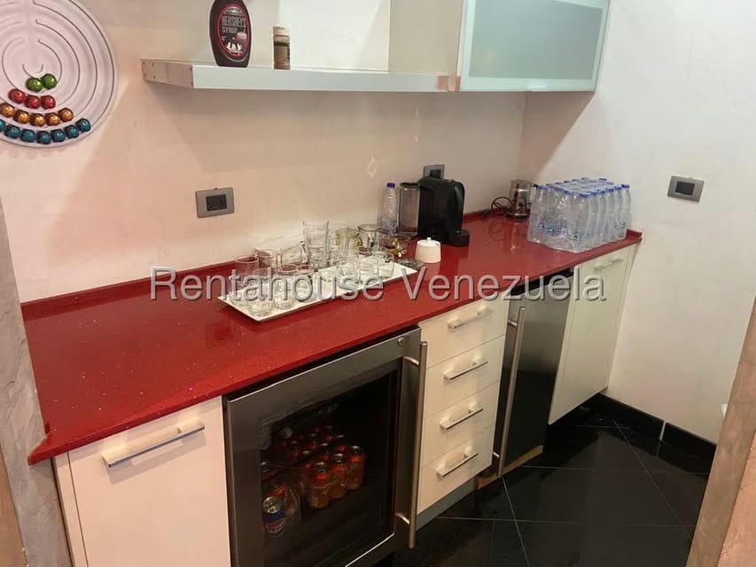 Comercial (Oficina) en Venta en Los Cortijos de Lourdes, Distrito Metropolitano - 12