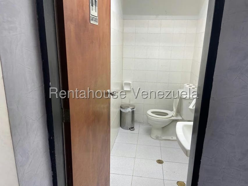 Comercial (Oficina) en Venta en Los Cortijos de Lourdes, Distrito Metropolitano - 14