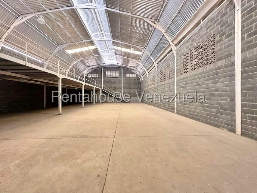 Comercial (Galpon - Deposito) en Venta en Parroquia Juan de Villegas, Lara - 3