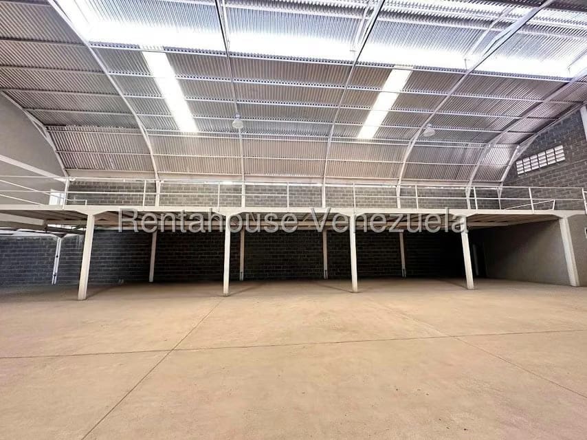 Comercial (Galpon - Deposito) en Venta en Parroquia Juan de Villegas, Lara - 4