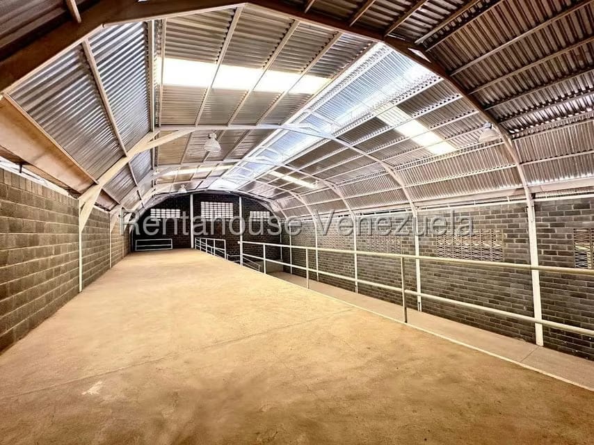 Comercial (Galpon - Deposito) en Venta en Parroquia Juan de Villegas, Lara - 10