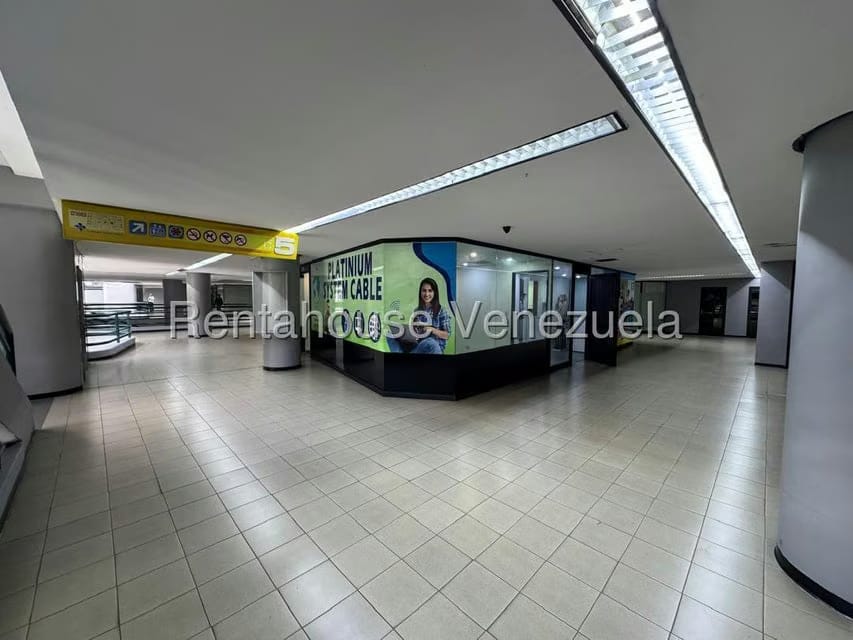 Comercial (Local Comercial) en Alquiler en Terrazas del Avila, Distrito Metropolitano - 2