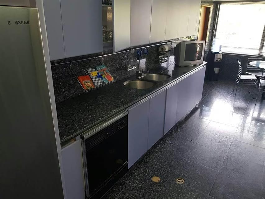 Apartamento (1 Nivel) en Venta en Los Chorros, Distrito Metropolitano - 11