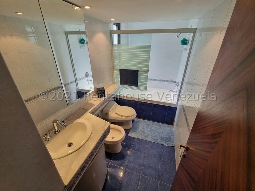 Apartamento (1 Nivel) en Venta en Los Chorros, Distrito Metropolitano - 22