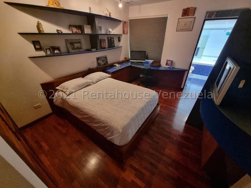 Apartamento (1 Nivel) en Venta en Los Chorros, Distrito Metropolitano - 23