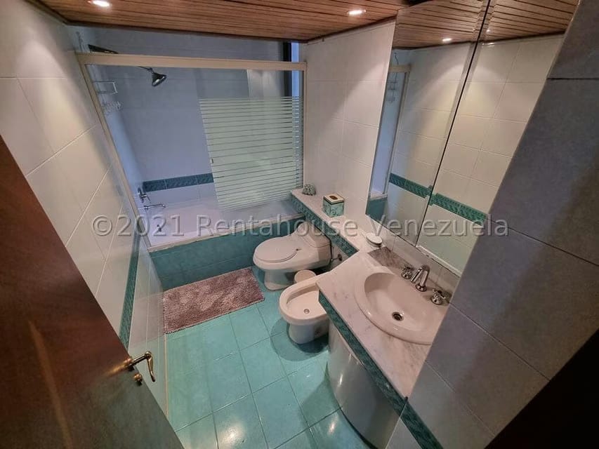 Apartamento (1 Nivel) en Venta en Los Chorros, Distrito Metropolitano - 24