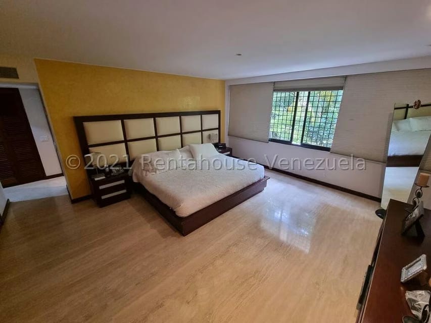 Apartamento (1 Nivel) en Venta en Los Chorros, Distrito Metropolitano - 26