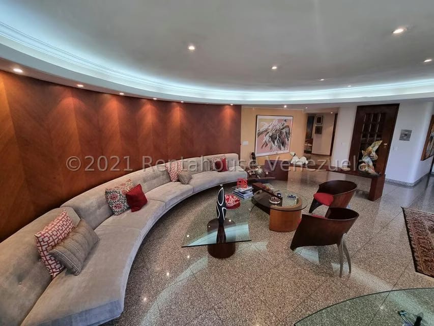 Apartamento (1 Nivel) en Venta en Los Chorros, Distrito Metropolitano - 4