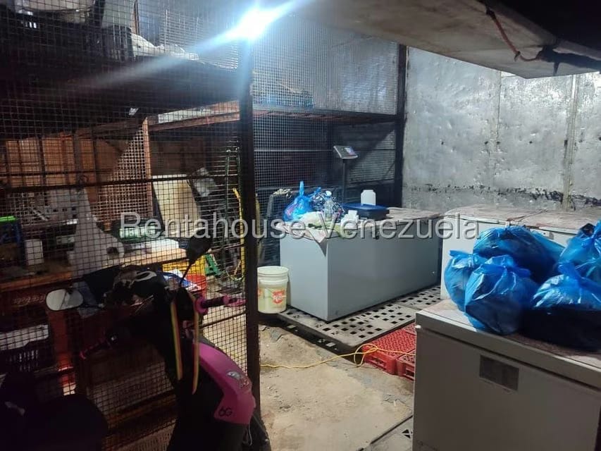 Comercial (Local Comercial) en Venta en Puente Hierro, Distrito Metropolitano - 16