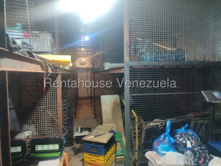 Comercial (Local Comercial) en Venta en Puente Hierro, Distrito Metropolitano - 17