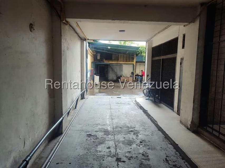 Comercial (Local Comercial) en Venta en Puente Hierro, Distrito Metropolitano - 4