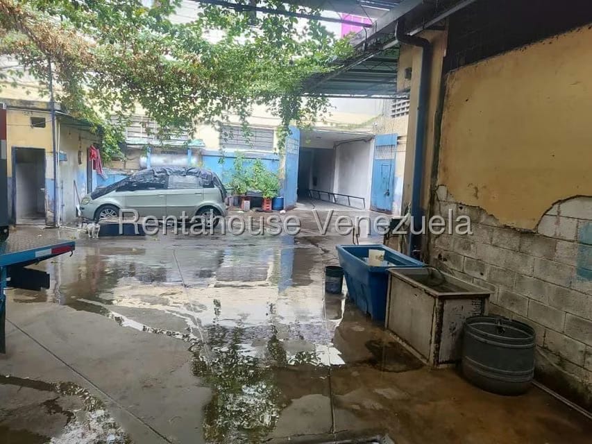 Comercial (Local Comercial) en Venta en Puente Hierro, Distrito Metropolitano - 7
